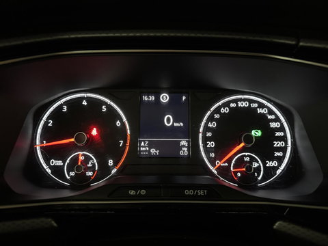 Volkswagen T-Cross 1.0 TSI R-Line DSG Carplay Trekh. Stoelv. NAP