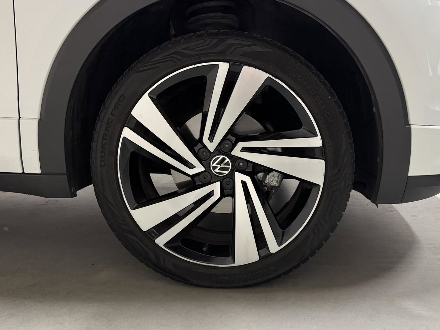 Volkswagen T-Cross 1.0 TSI R-Line DSG Carplay Trekh. Stoelv. NAP