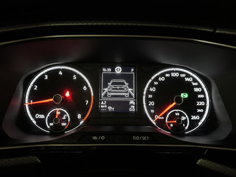 Volkswagen T-Cross 1.0 TSI R-Line DSG Carplay Trekh. Stoelv. NAP