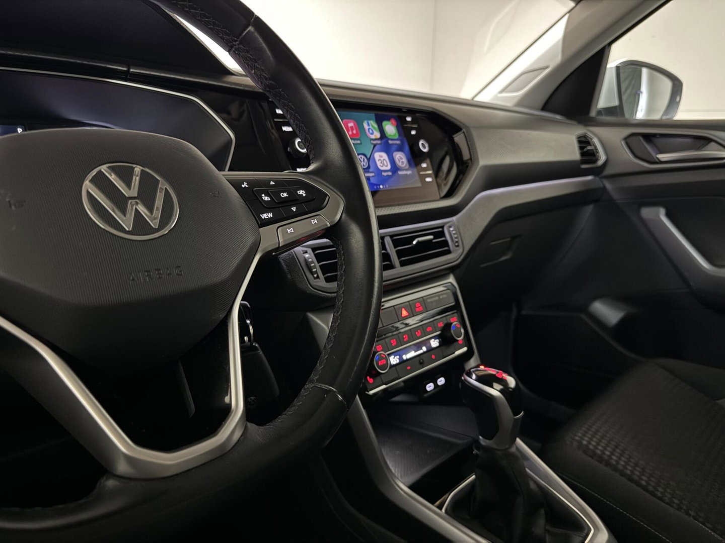 Volkswagen T-Cross 1.0 TSI R-Line DSG Carplay Trekh. Stoelv. NAP