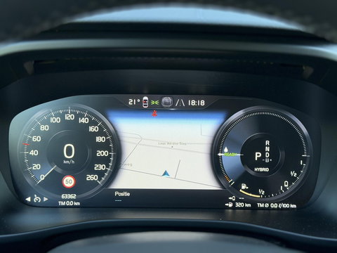 Volvo XC40 1.5 T4 Recharge R-Design |Pano|Leer|Winterpakket|Cam|20"