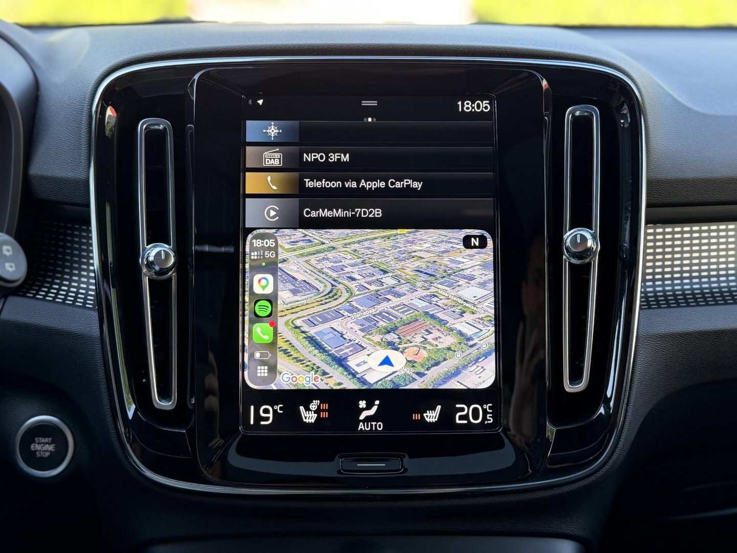Volvo XC40 1.5 T4 Recharge R-Design |Pano|Leer|Winterpakket|Cam|20"