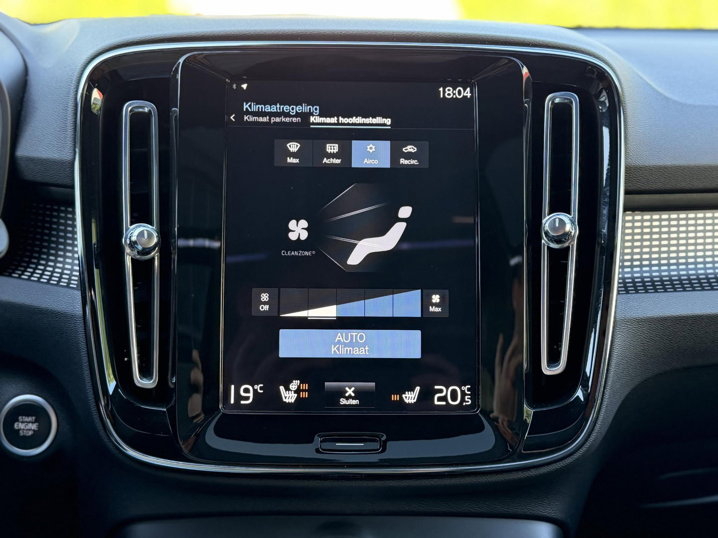 Volvo XC40 1.5 T4 Recharge R-Design |Pano|Leer|Winterpakket|Cam|20"