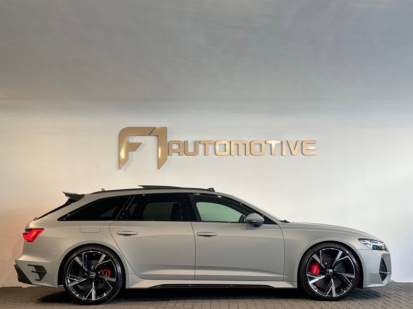 Audi RS6 Avant TFSI quattro Pano|Ceramic|HuD|B&O 3D|PPF|Carbon