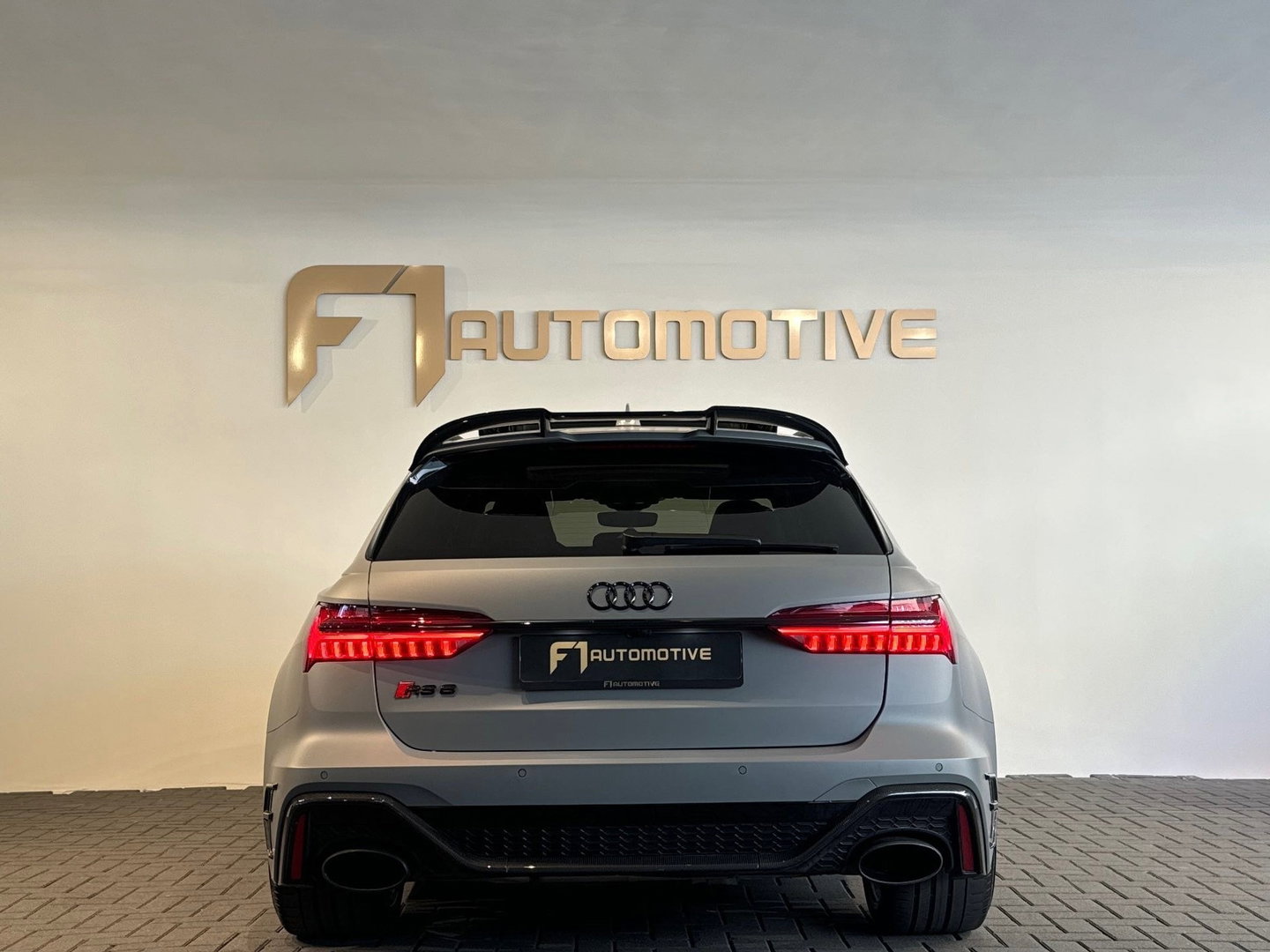 Audi RS6 Avant TFSI quattro Pano|Ceramic|HuD|B&O 3D|PPF|Carbon