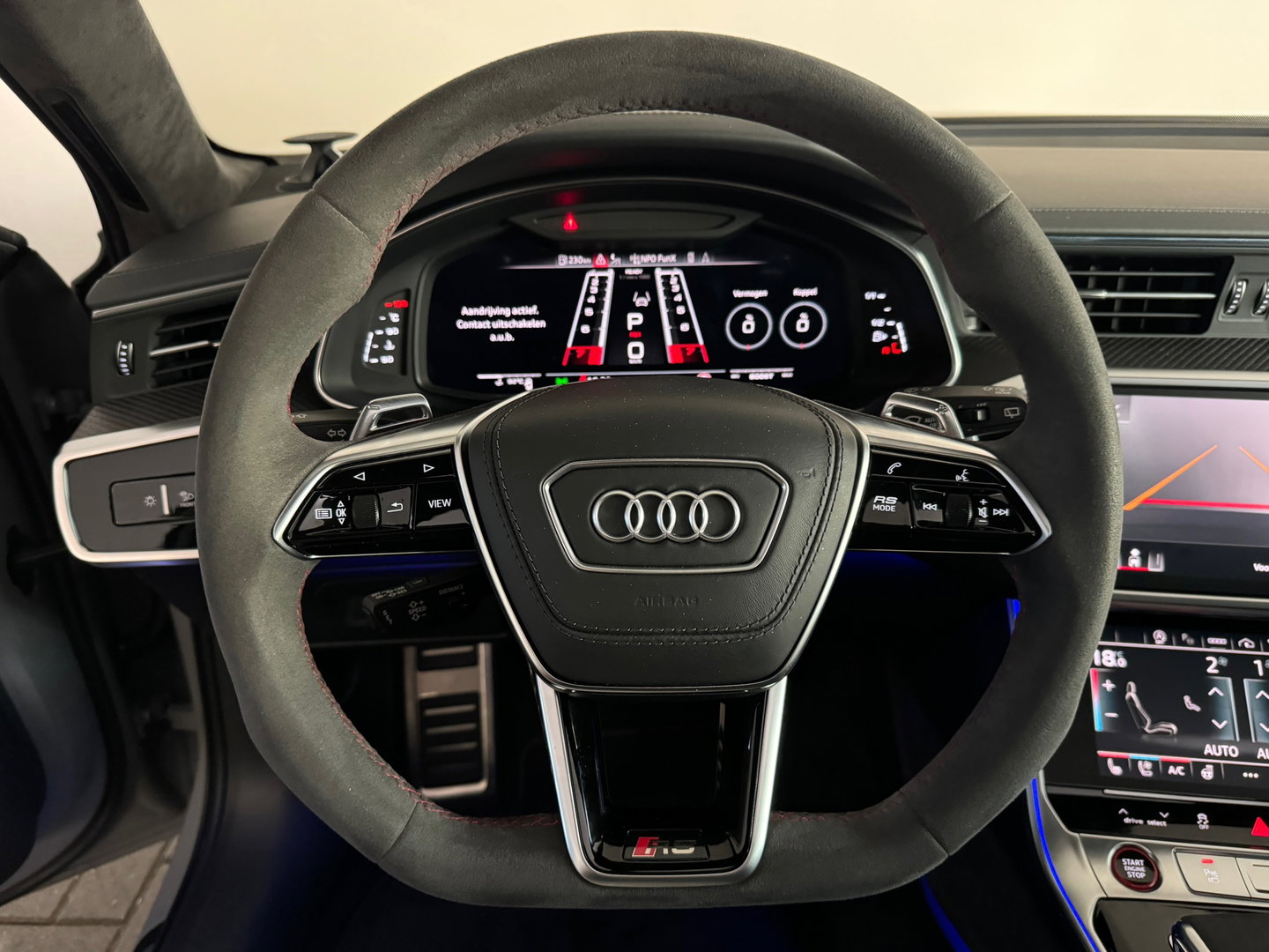 Audi RS6 Avant TFSI quattro Pano|Ceramic|HuD|B&O 3D|PPF|Carbon