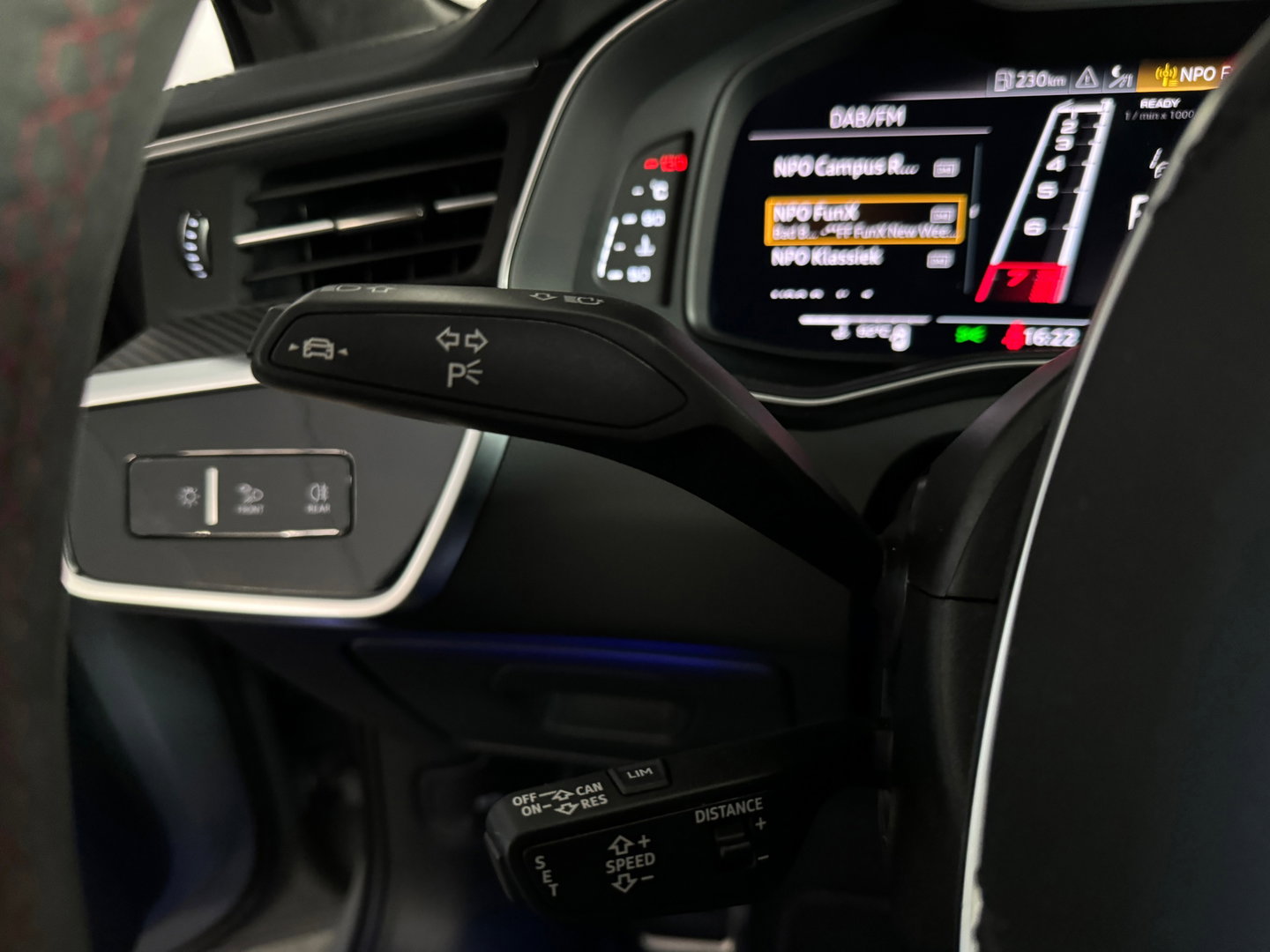 Audi RS6 Avant TFSI quattro Pano|Ceramic|HuD|B&O 3D|PPF|Carbon
