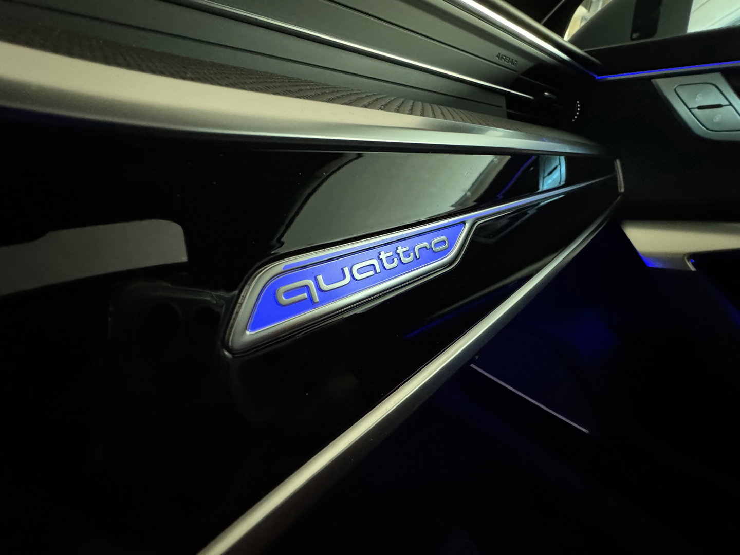 Audi RS6 Avant TFSI quattro Pano|Ceramic|HuD|B&O 3D|PPF|Carbon