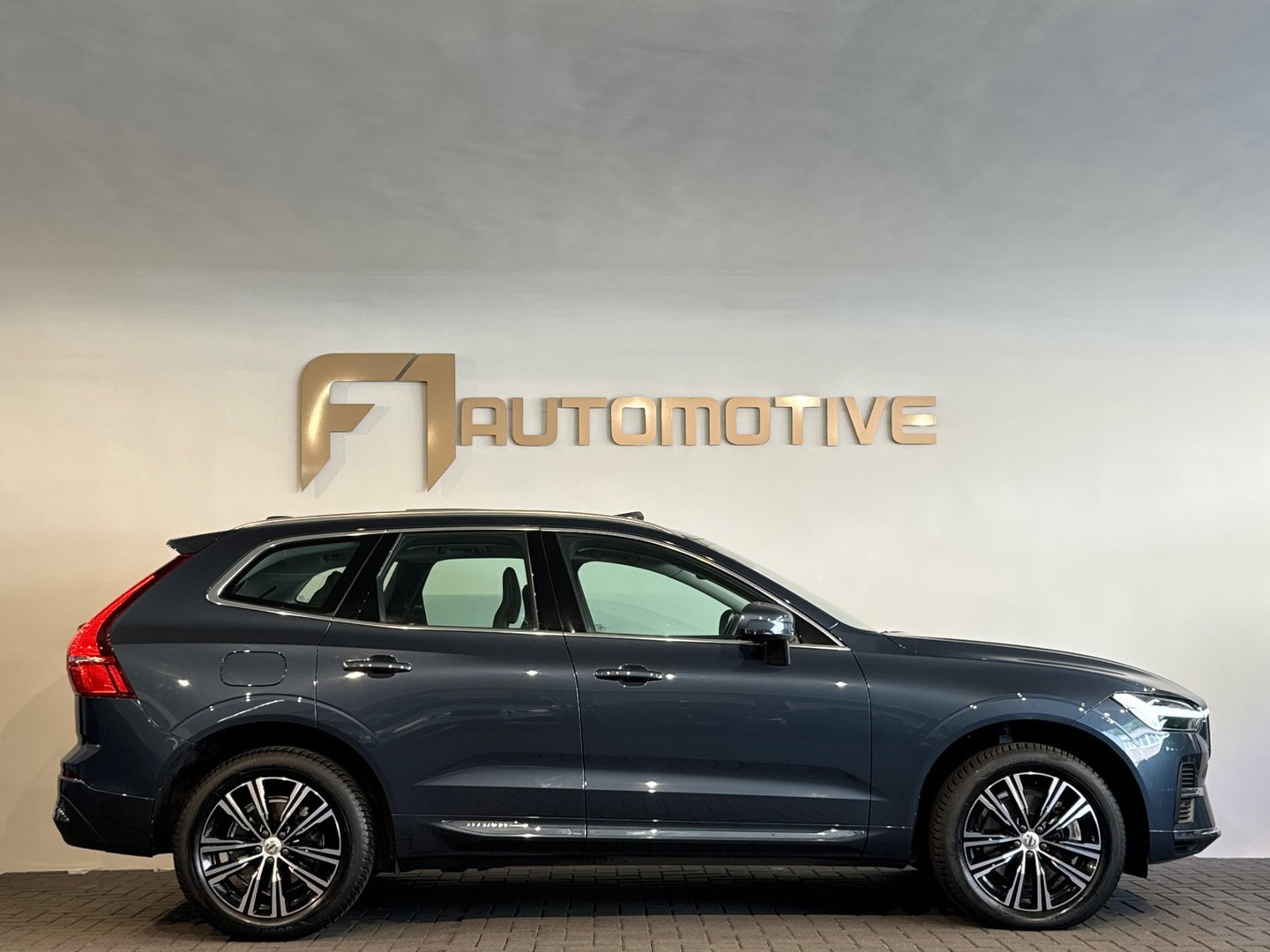 Volvo XC60 2.0 T6 Plug-in hybrid AWD Inscription Pano|Keyless