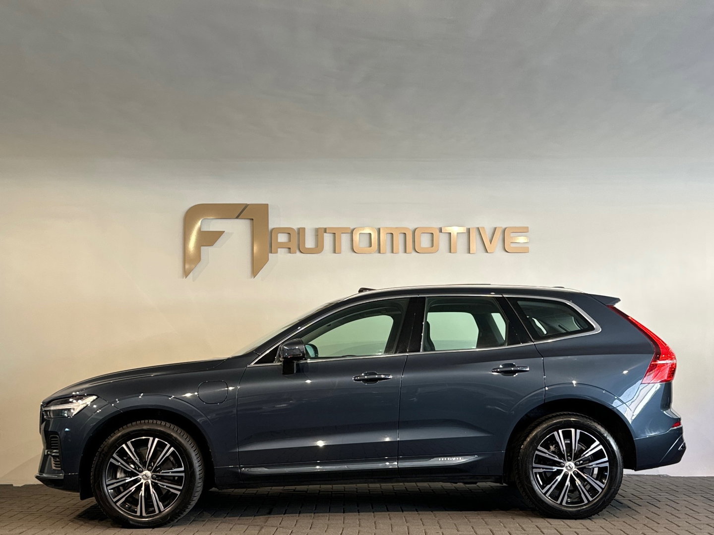 Volvo XC60 2.0 T6 Plug-in hybrid AWD Inscription Pano|Keyless