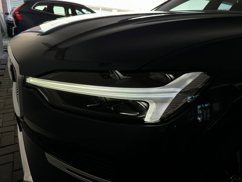 Volvo XC60 2.0 T6 Plug-in hybrid AWD Inscription Pano|Keyless