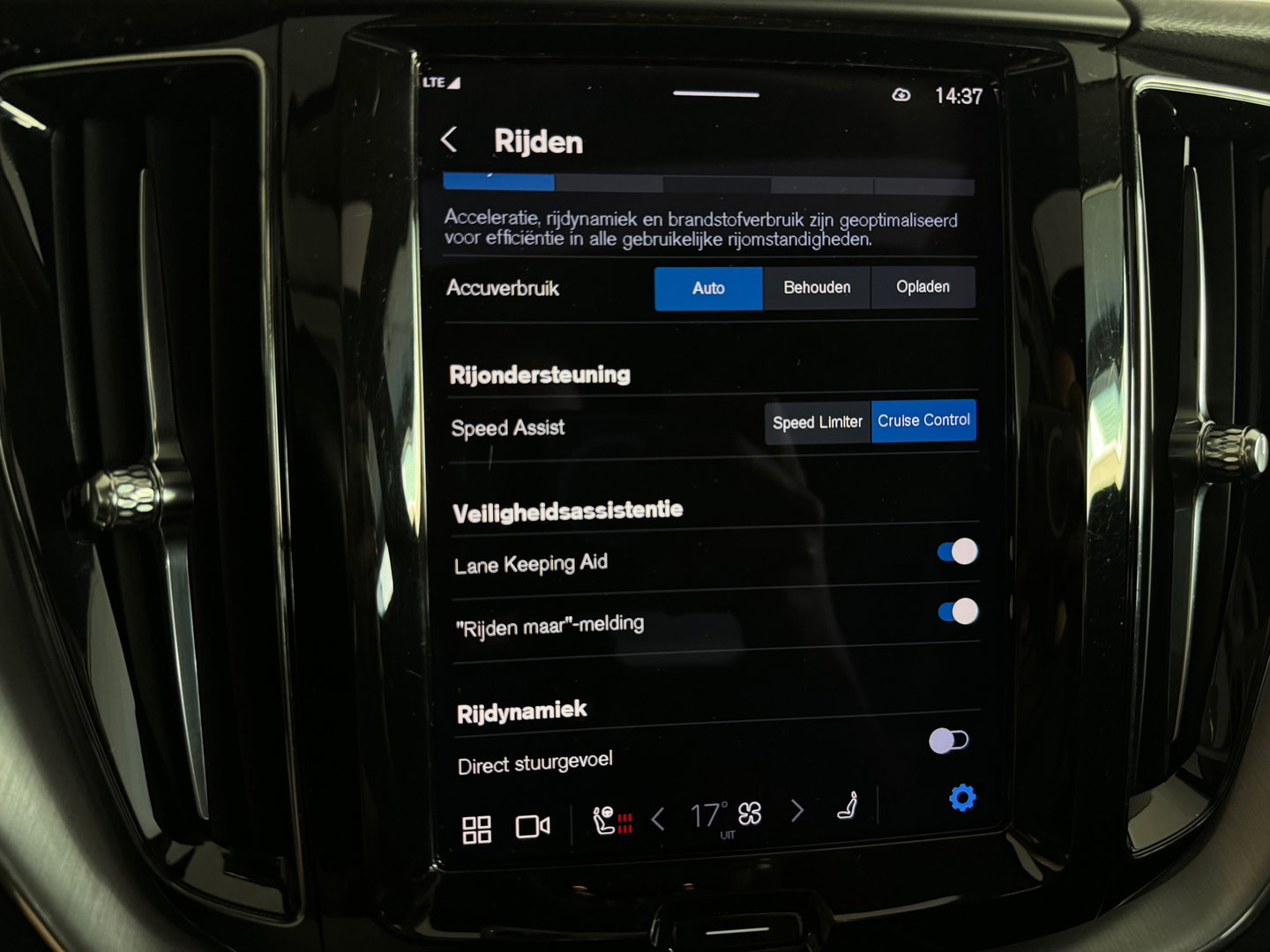 Volvo XC60 2.0 T6 Plug-in hybrid AWD Inscription Pano|Keyless