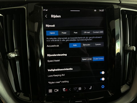Volvo XC60 2.0 T6 Plug-in hybrid AWD Inscription Pano|Keyless