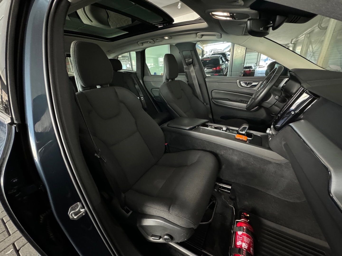 Volvo XC60 2.0 T6 Plug-in hybrid AWD Inscription Pano|Keyless