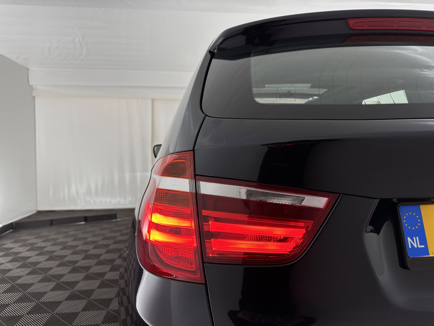BMW X3 xDrive30d High Executive M-Sportpack Aut. *PANO | LEATHER | XENON | HEATED-SPORTSEATS | NAVI-FULLMAP | ECC | PDC | CRUISE | TOWBAR | 18''ALU*