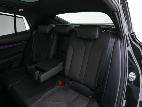 Škoda Enyaq Coupé 85 Sportline [ 3-Fase ] {SOH-95%} (INCL.BTW) *PANO | ADAPTIVE-CRUISE | LEATHER-ALCANTARA | FULL-LED | BLINDSPOT | HEATED-SPORTSEATS | CAMERA | KEYLESS | PRIVACY-GLASS | SHIFT-PADLLES | TOWBAR | 20''ALU*