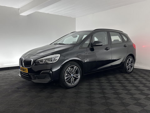 BMW 2 Serie Active Tourer 225xe iPerformance Saphir Edition {SOH-84%} Aut. *LEATHER | HEAD-UP | FULL-LED | HEATED-SPORTSEATS | CAMERA | NAVI-FULLMAP | PRIVACY-GLASS | ECC | PDC | 17''ALU*
