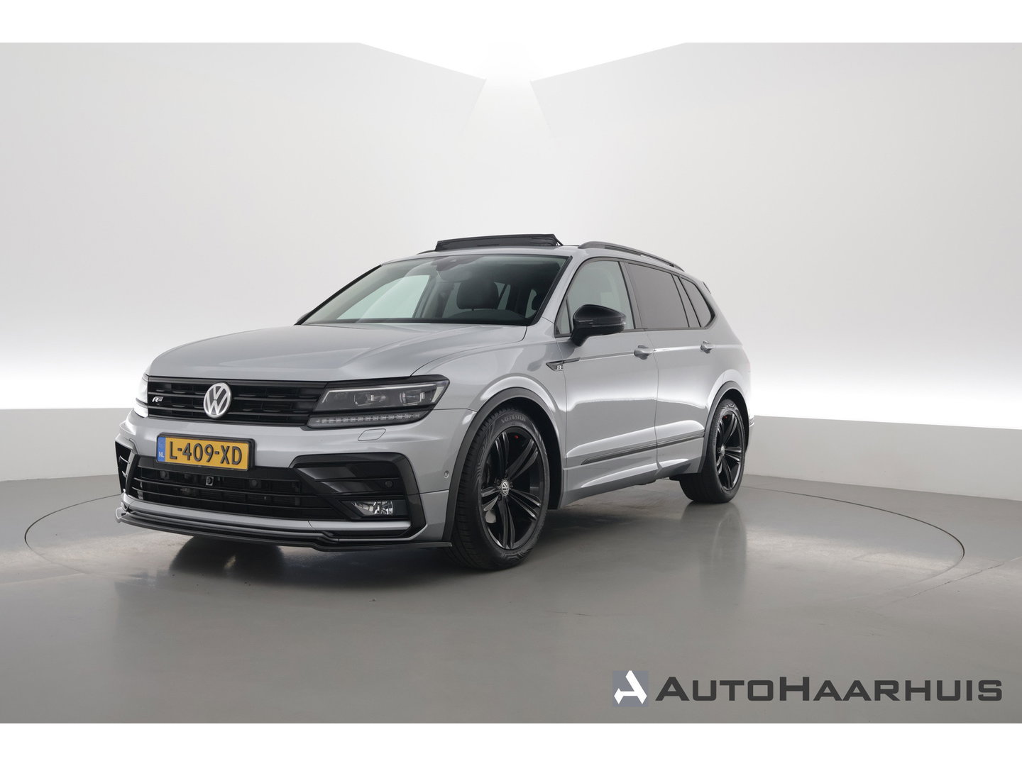 Volkswagen Tiguan Allspace 1.5 TSI R-Line ext. 7p. DSG | Pano | 360cam | Digi. Dashboard | Elek. Trekhaak | Leder | All Season | Keyless | X