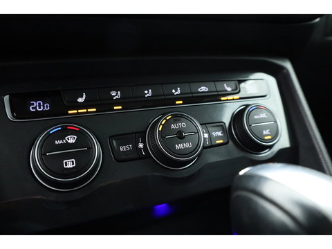 Volkswagen Tiguan Allspace 1.5 TSI R-Line ext. 7p. DSG | Pano | 360cam | Digi. Dashboard | Elek. Trekhaak | Leder | All Season | Keyless | X