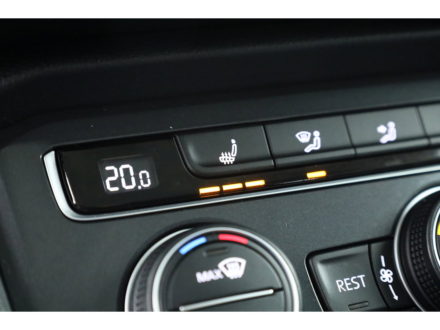 Volkswagen Tiguan Allspace 1.5 TSI R-Line ext. 7p. DSG | Pano | 360cam | Digi. Dashboard | Elek. Trekhaak | Leder | All Season | Keyless | X