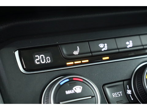 Volkswagen Tiguan Allspace 1.5 TSI R-Line ext. 7p. DSG | Pano | 360cam | Digi. Dashboard | Elek. Trekhaak | Leder | All Season | Keyless | X