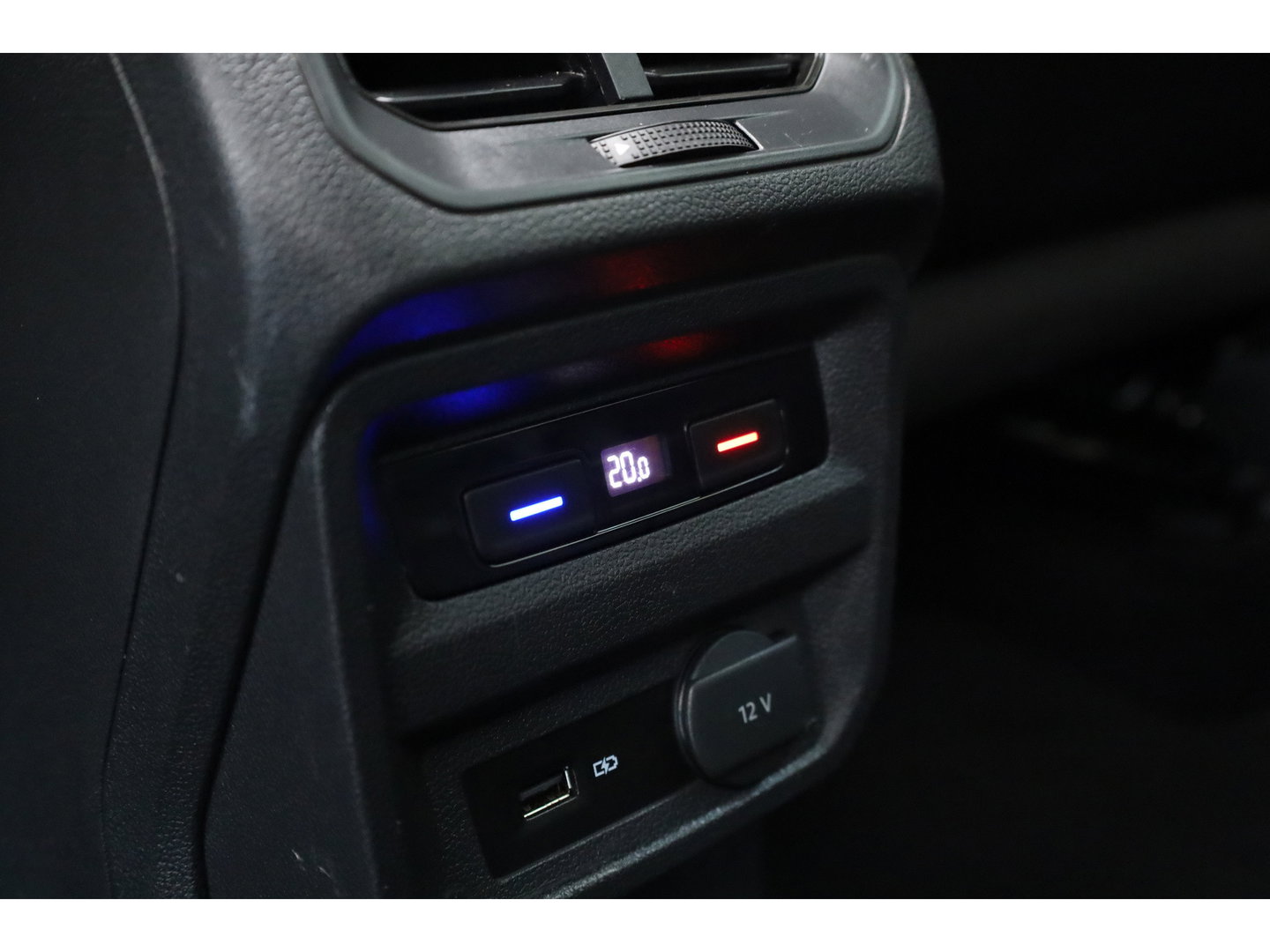Volkswagen Tiguan Allspace 1.5 TSI R-Line ext. 7p. DSG | Pano | 360cam | Digi. Dashboard | Elek. Trekhaak | Leder | All Season | Keyless | X