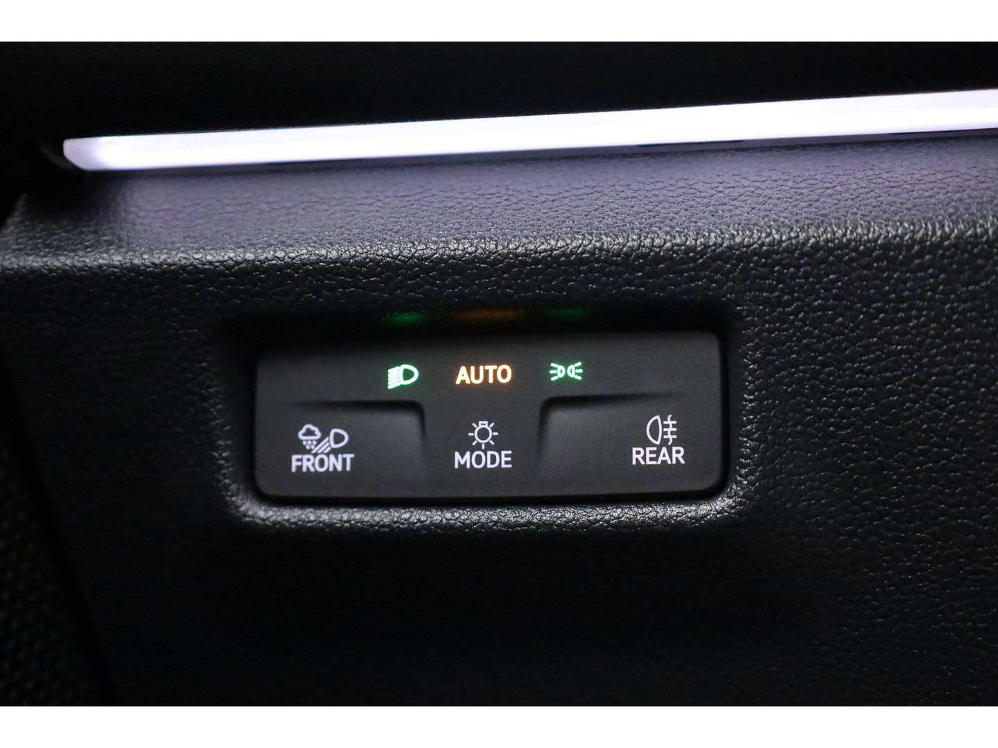 Volkswagen Tiguan eHybrid R-Line Black Style 272pk | Pano | HUD | Stoelventi. | Massage | Leder | Memory | Elek. Trekhaak | H&K Audio | 360cam x