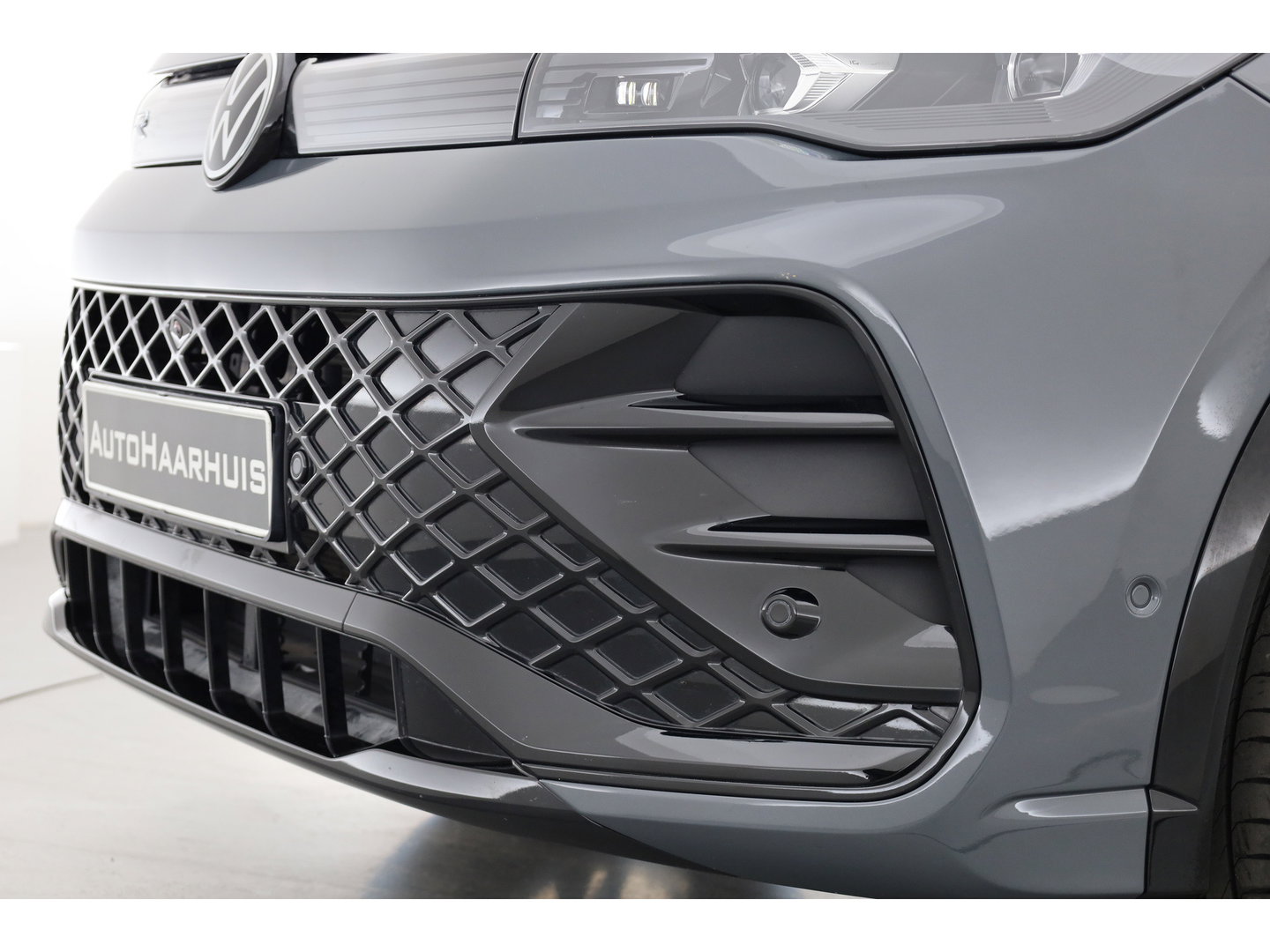 Volkswagen Tiguan eHybrid R-Line Black Style 272pk | Pano | HUD | Stoelventi. | Massage | Leder | Memory | Elek. Trekhaak | H&K Audio | 360cam x