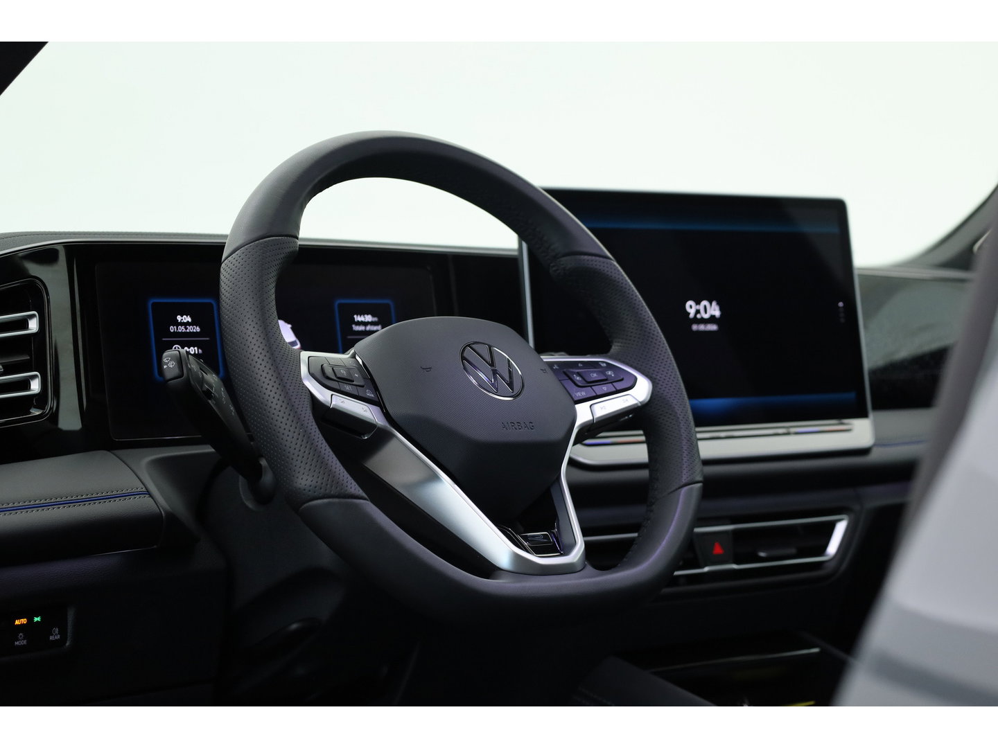 Volkswagen Tiguan eHybrid R-Line Black Style 272pk | Pano | HUD | Stoelventi. | Massage | Leder | Memory | Elek. Trekhaak | H&K Audio | 360cam x