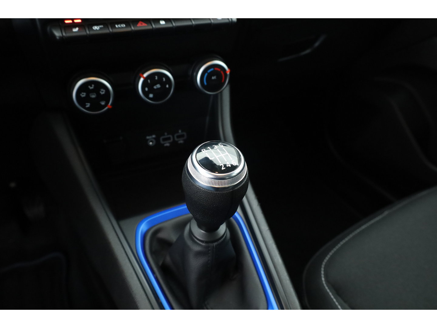 Renault Captur 1.0 TCe 90 Intens | Camera | DAB | Cruise Contr. | Apple CarPlay & Android Auto | Stoelverw. | PDC V+A | 17''