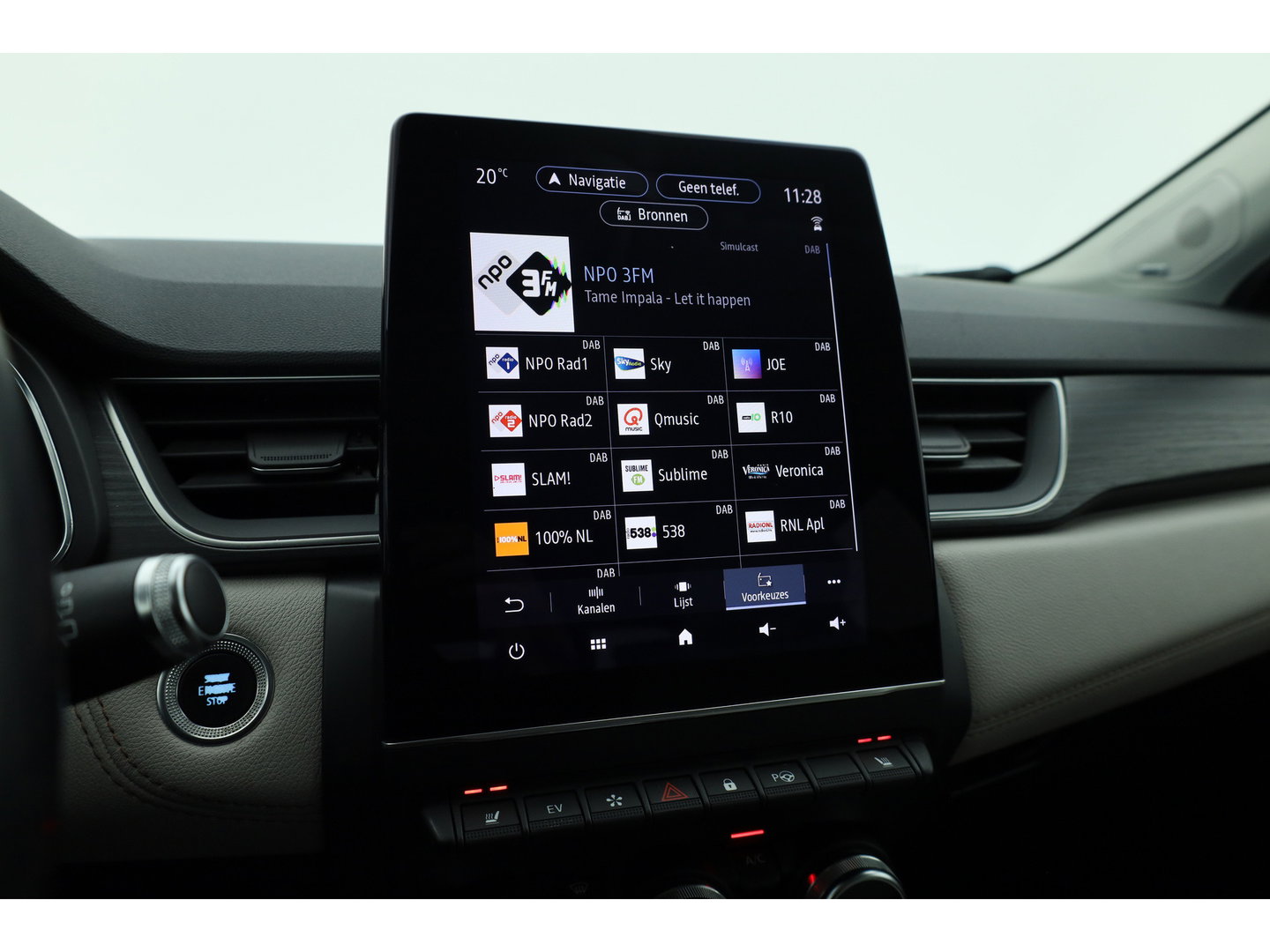 Renault Captur 1.6 E-Tech Plug-in Hybrid 160 Initiale Paris | SOH 89.1% | Cruise Contr. | Bose Audio | Trekhaak | Camera | Stoelverw. | Leder | Keyless R