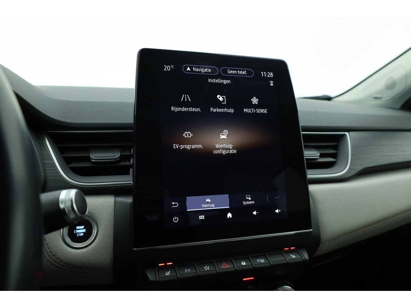 Renault Captur 1.6 E-Tech Plug-in Hybrid 160 Initiale Paris | SOH 89.1% | Cruise Contr. | Bose Audio | Trekhaak | Camera | Stoelverw. | Leder | Keyless R