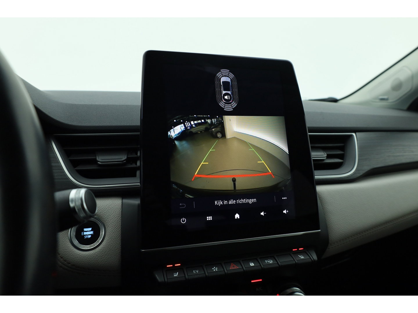 Renault Captur 1.6 E-Tech Plug-in Hybrid 160 Initiale Paris | SOH 89.1% | Cruise Contr. | Bose Audio | Trekhaak | Camera | Stoelverw. | Leder | Keyless R