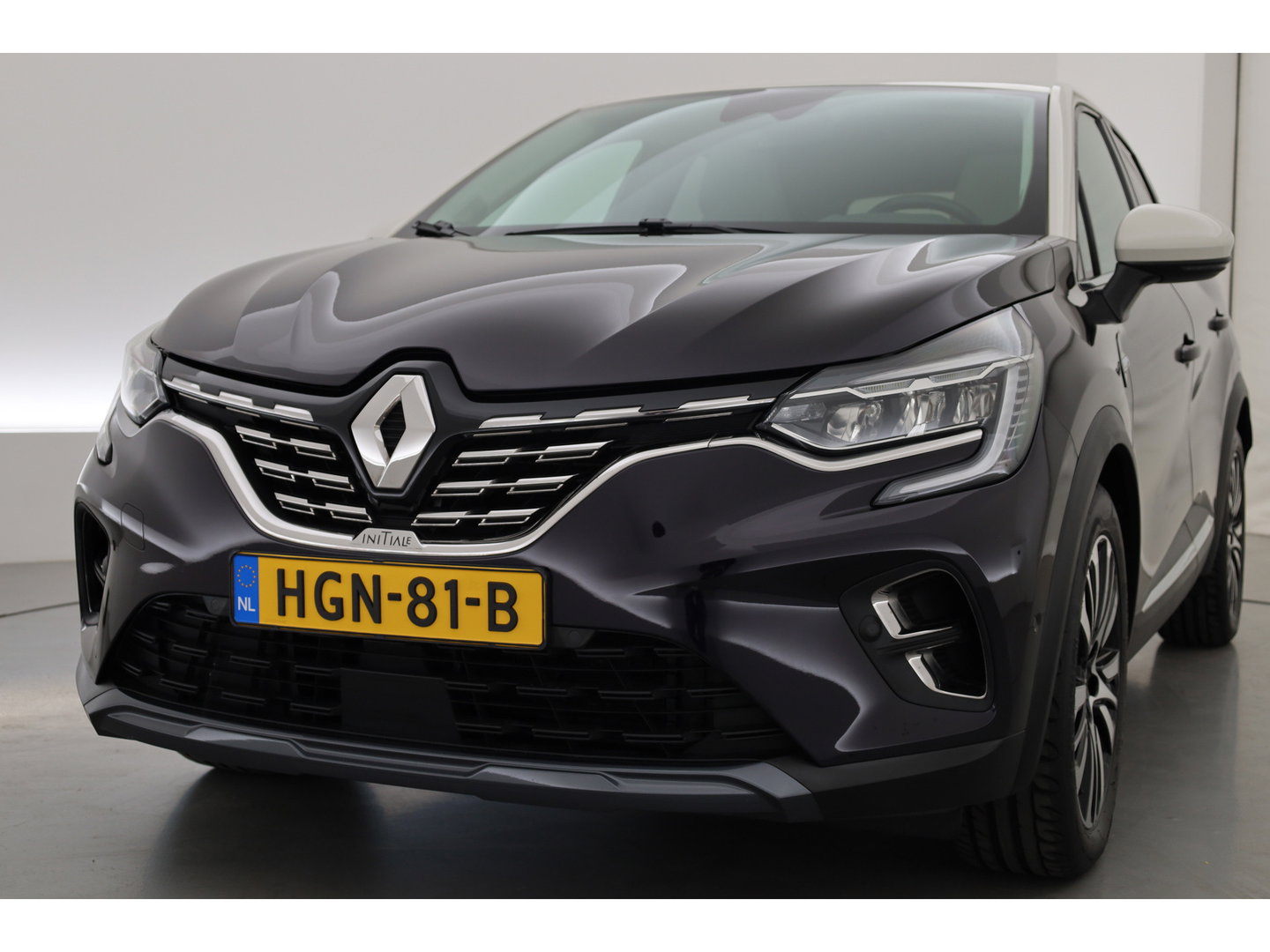 Renault Captur 1.6 E-Tech Plug-in Hybrid 160 Initiale Paris | SOH 89.1% | Cruise Contr. | Bose Audio | Trekhaak | Camera | Stoelverw. | Leder | Keyless R