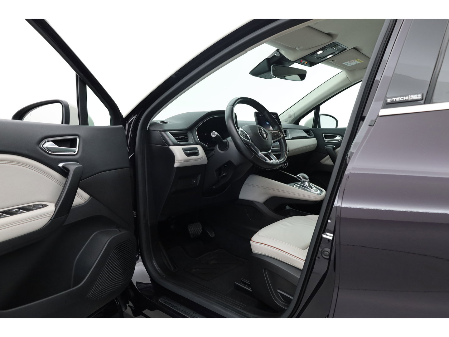 Renault Captur 1.6 E-Tech Plug-in Hybrid 160 Initiale Paris | SOH 89.1% | Cruise Contr. | Bose Audio | Trekhaak | Camera | Stoelverw. | Leder | Keyless R