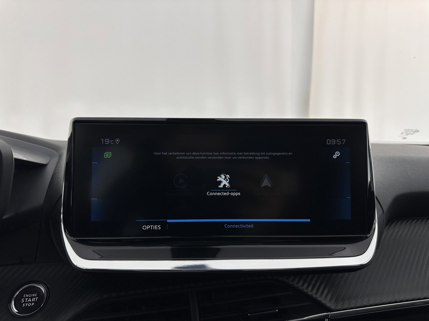 Peugeot 2008 1.5 BlueHDi Blue Lease Allure (INCL.  BTW) Aut. *FULL-LED | LEATHER-FABRIC | NAVI-FULLMAP | DIGI-COCKPIT | SPORTSEATS | CAMERA | KEYLESS | PRIVACY-GLASS |  CARPLAY | ECC | PDC | CRUISE | CARPLAY | TOWBAR | 18"ALU*