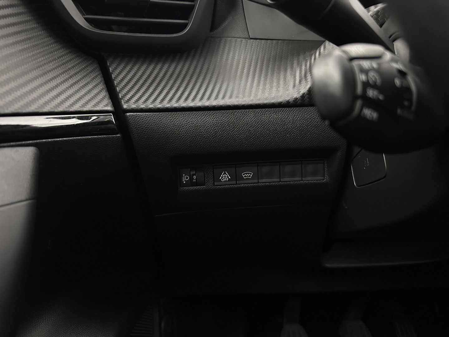 Peugeot 2008 1.5 BlueHDi Blue Lease Allure (INCL.  BTW) Aut. *FULL-LED | LEATHER-FABRIC | NAVI-FULLMAP | DIGI-COCKPIT | SPORTSEATS | CAMERA | KEYLESS | PRIVACY-GLASS |  CARPLAY | ECC | PDC | CRUISE | CARPLAY | TOWBAR | 18"ALU*