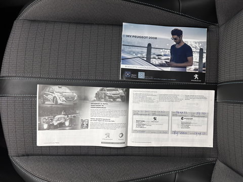 Peugeot 2008 1.5 BlueHDi Blue Lease Allure (INCL.  BTW) Aut. *FULL-LED | LEATHER-FABRIC | NAVI-FULLMAP | DIGI-COCKPIT | SPORTSEATS | CAMERA | KEYLESS | PRIVACY-GLASS |  CARPLAY | ECC | PDC | CRUISE | CARPLAY | TOWBAR | 18"ALU*