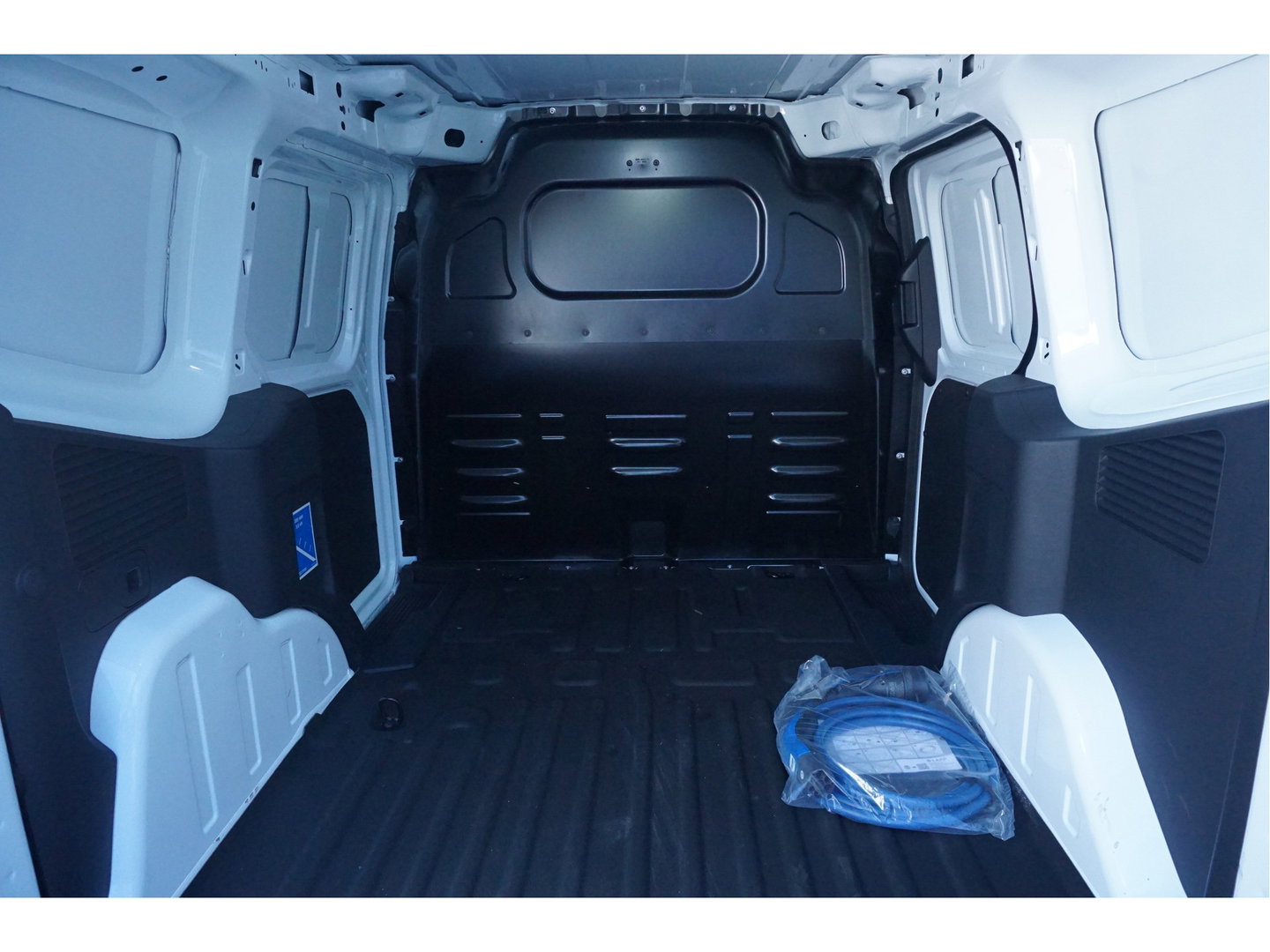 Ford Transit Courier Trend Elektrisch 44 kWh 136PK Apple CP/Android A, Camera, Stoel/Stuur verwarming 2x Schuifdeur!! Nr. 576