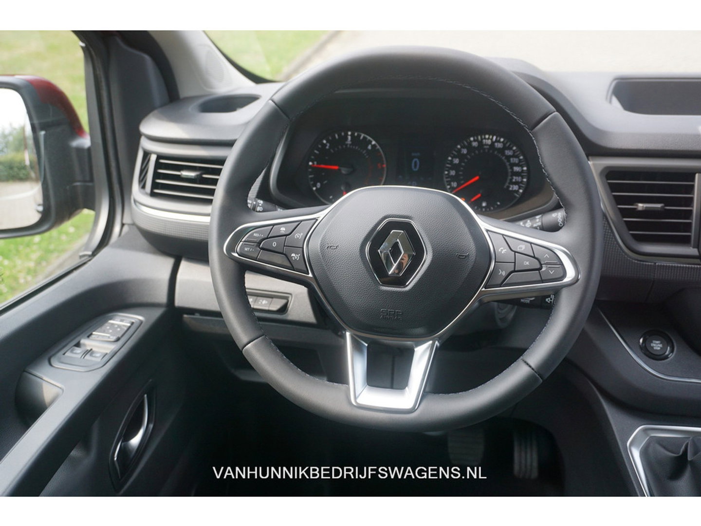 Renault Trafic 170PK L2H1 LUXE DC EDC AUT BPM VRIJ!! Climate, Navi, Camera, ACC, 17" LM, LED!! NR. 901