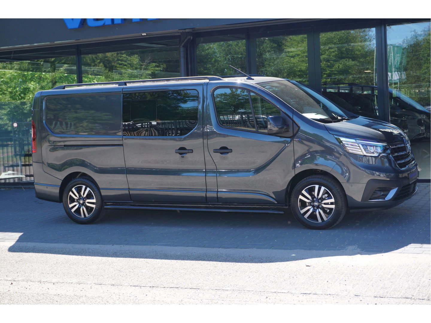 Renault Trafic 170PK L2H1 LUXE DC EDC AUT BPM VRIJ!! Climate, Navi, Camera, ACC, 17" LM, LED!! NR. 901