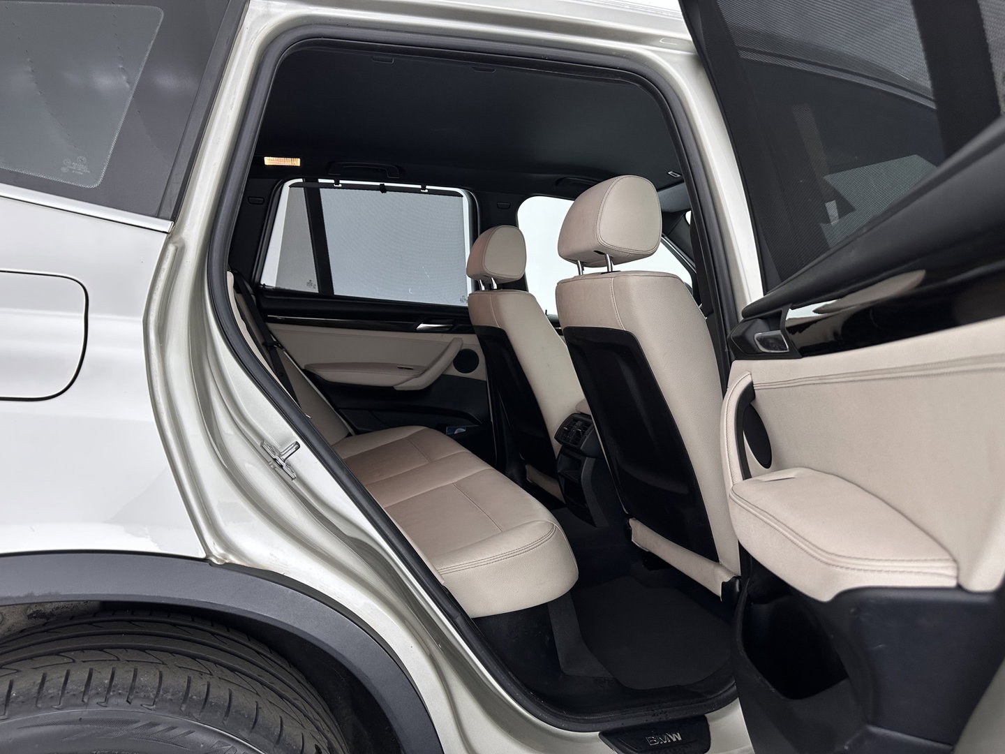 BMW X3 xDrive20d Upgrade Edition Aut. *LEATHER | XENON | HEATED-SPORTSEATS | HIFI-SOUND | PRIVACY-GLASS | NAVI-FULLMAP | ECC | PDC | CRUISE |