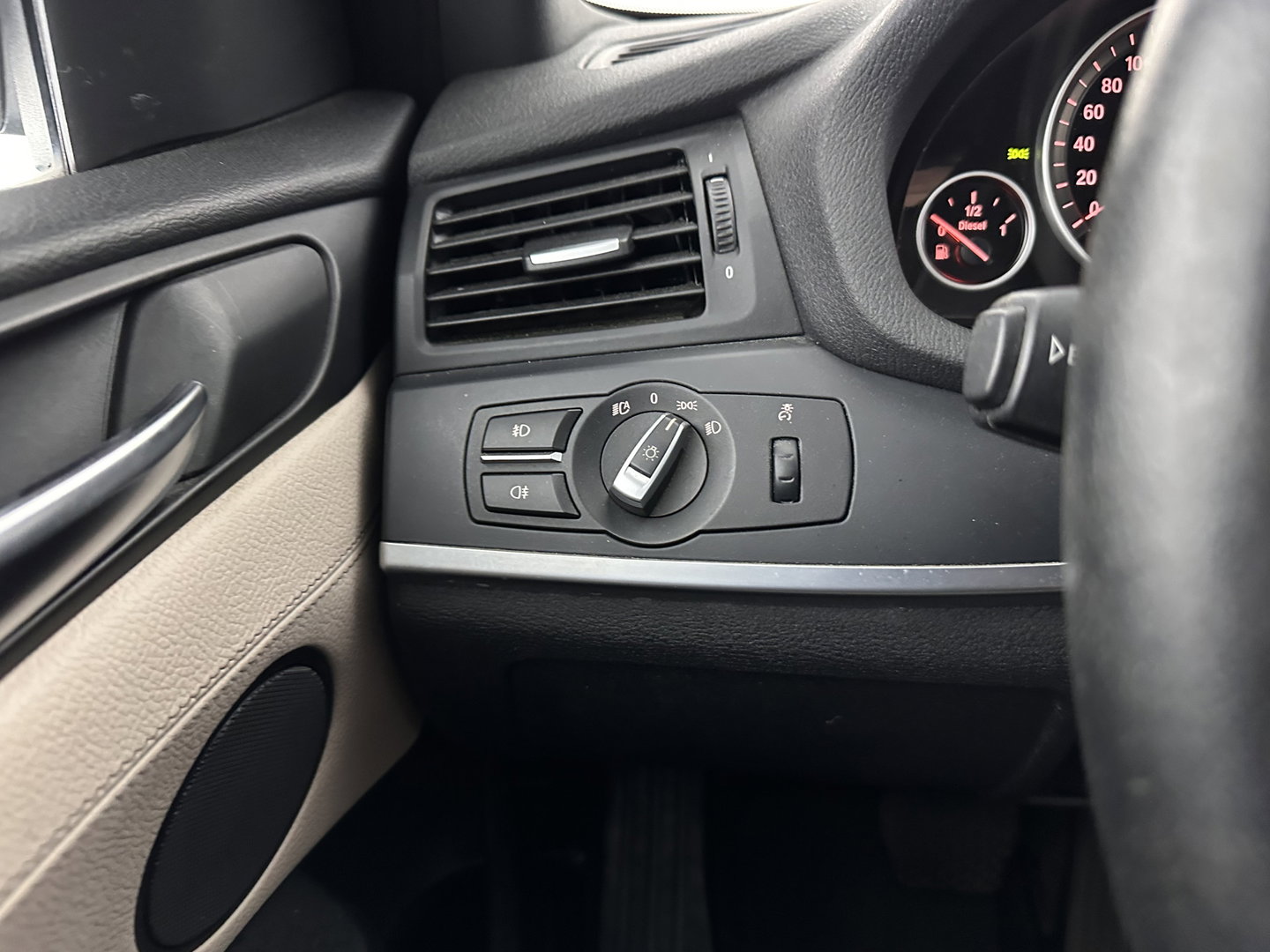 BMW X3 xDrive20d Upgrade Edition Aut. *LEATHER | XENON | HEATED-SPORTSEATS | HIFI-SOUND | PRIVACY-GLASS | NAVI-FULLMAP | ECC | PDC | CRUISE |
