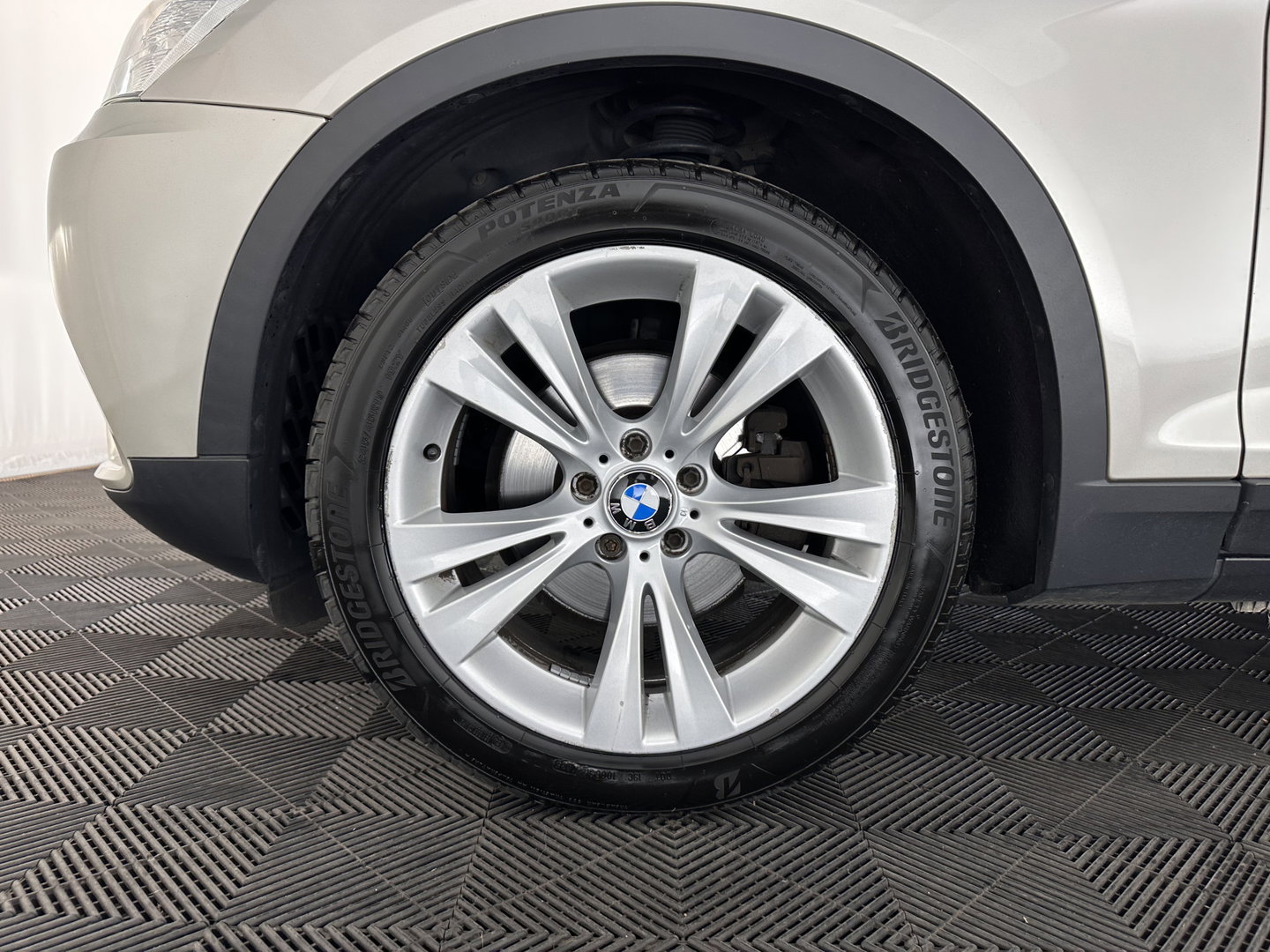 BMW X3 xDrive20d Upgrade Edition Aut. *LEATHER | XENON | HEATED-SPORTSEATS | HIFI-SOUND | PRIVACY-GLASS | NAVI-FULLMAP | ECC | PDC | CRUISE |