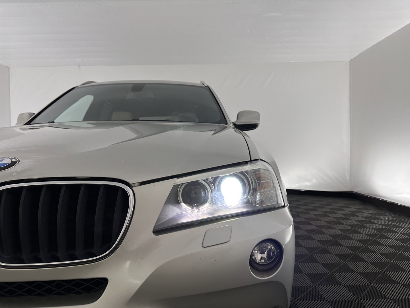 BMW X3 xDrive20d Upgrade Edition Aut. *LEATHER | XENON | HEATED-SPORTSEATS | HIFI-SOUND | PRIVACY-GLASS | NAVI-FULLMAP | ECC | PDC | CRUISE |