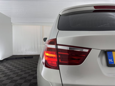 BMW X3 xDrive20d Upgrade Edition Aut. *LEATHER | XENON | HEATED-SPORTSEATS | HIFI-SOUND | PRIVACY-GLASS | NAVI-FULLMAP | ECC | PDC | CRUISE |