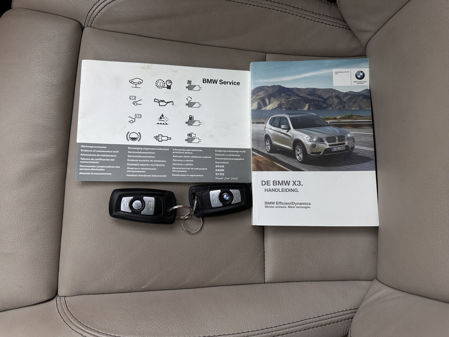 BMW X3 xDrive20d Upgrade Edition Aut. *LEATHER | XENON | HEATED-SPORTSEATS | HIFI-SOUND | PRIVACY-GLASS | NAVI-FULLMAP | ECC | PDC | CRUISE |