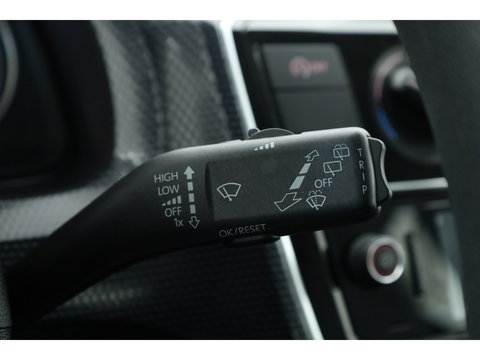 Volkswagen up! 1.0 BMT move up! | Orgi. NL | Bluetooth | DAB | Licht- Regensensor | |Airco | 15'' LMV |
