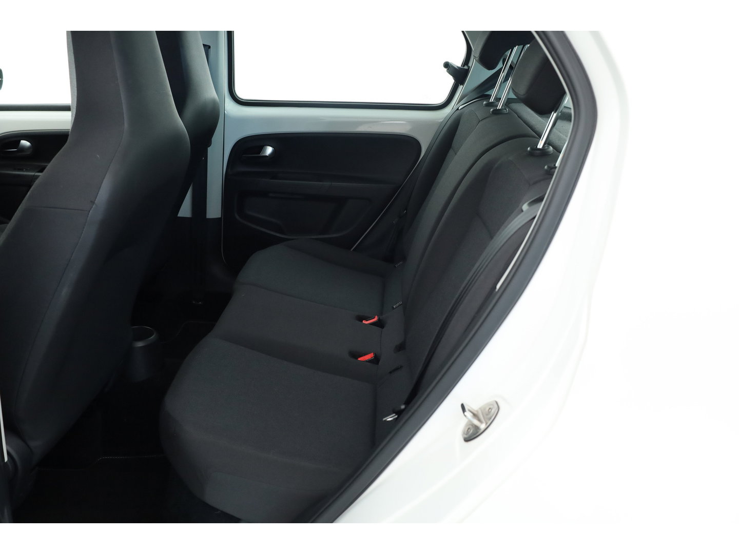 Volkswagen up! 1.0 BMT move up! | Orgi. NL | Bluetooth | DAB | Licht- Regensensor | |Airco | 15'' LMV |