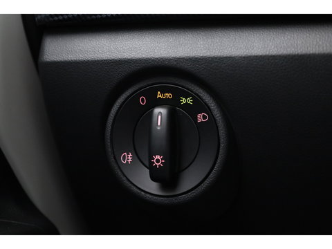 Volkswagen up! 1.0 BMT move up! | Orgi. NL | Bluetooth | DAB | Licht- Regensensor | |Airco | 15'' LMV |
